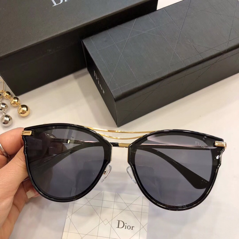 Dior Sunglasses AAAA-710