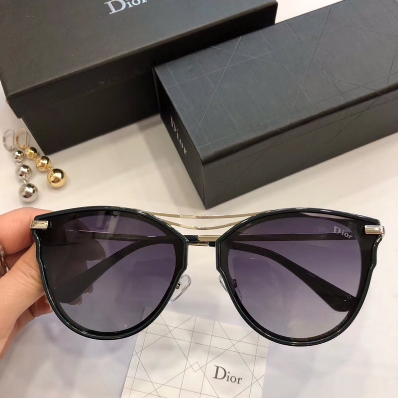 Dior Sunglasses AAAA-711