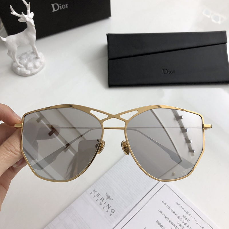 Dior Sunglasses AAAA-769