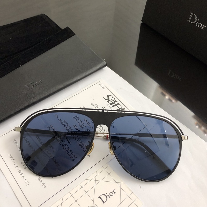 Dior Sunglasses AAAA-810