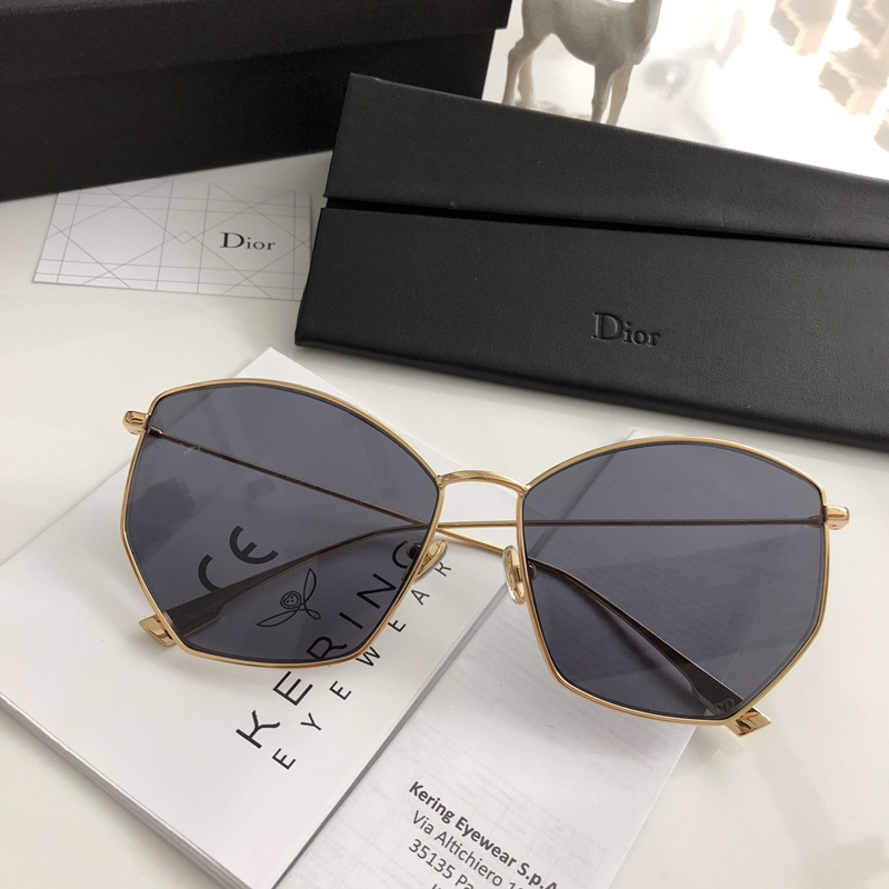Dior Sunglasses AAAA-869