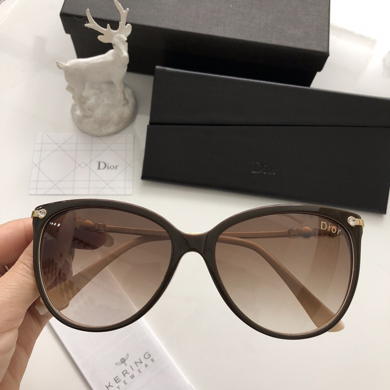 Dior Sunglasses AAAA-879