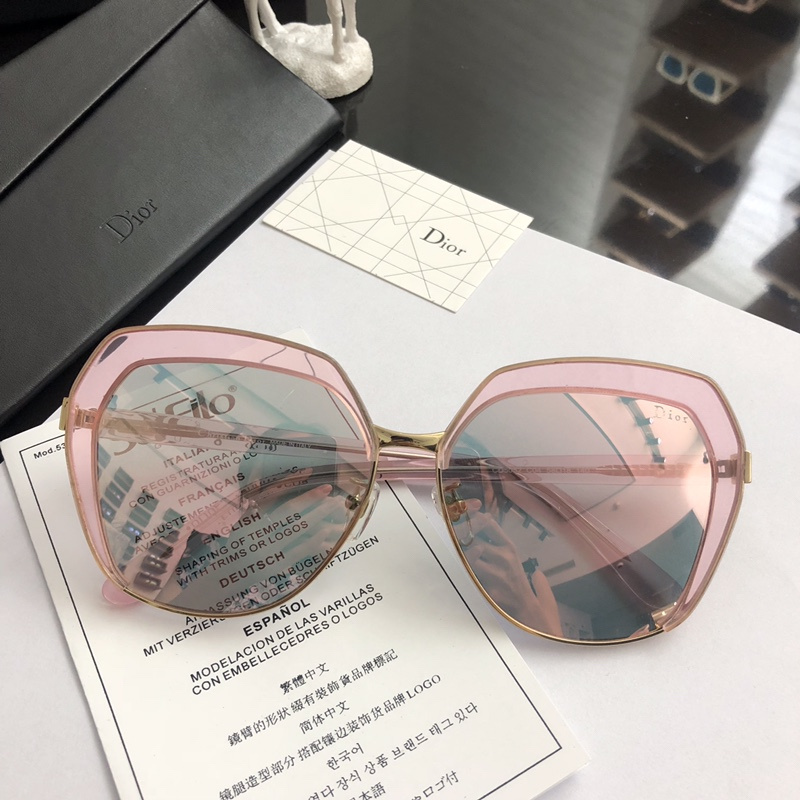 Dior Sunglasses AAAA-889