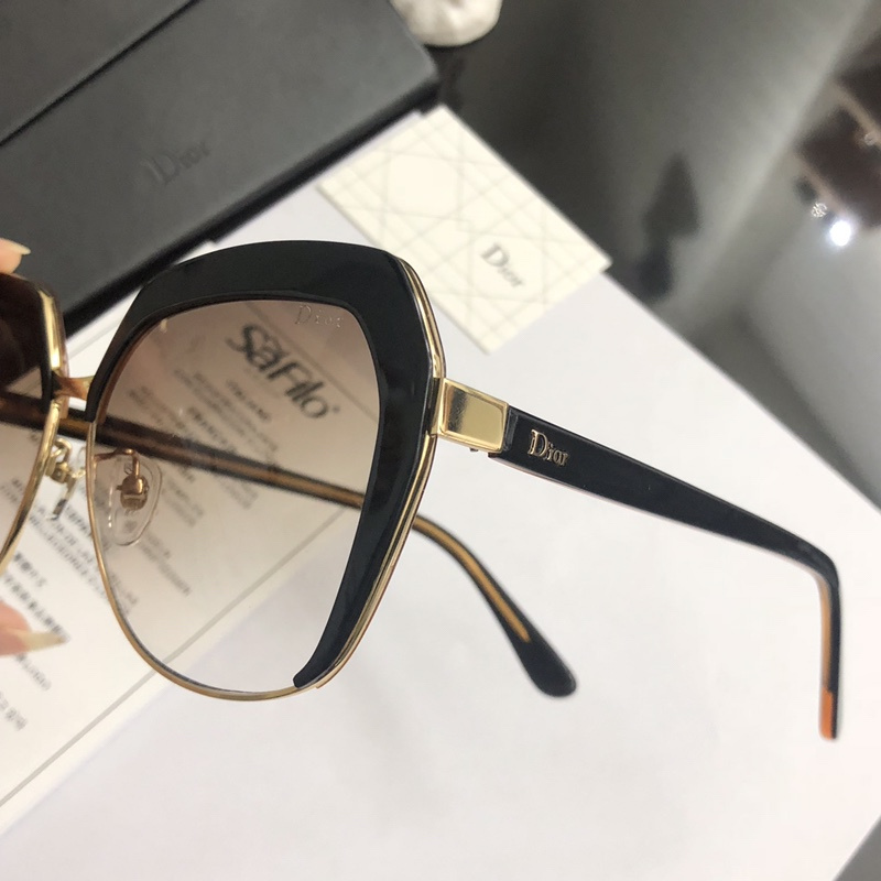 Dior Sunglasses AAAA-893