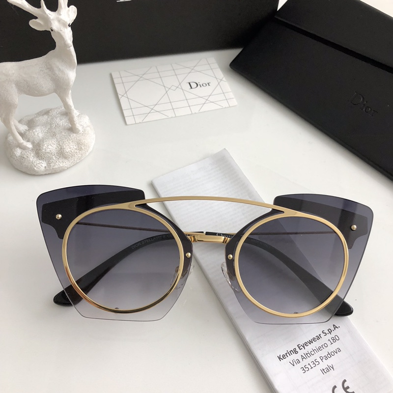 Dior Sunglasses AAAA-895