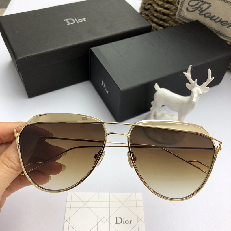 Dior Sunglasses AAAA-910