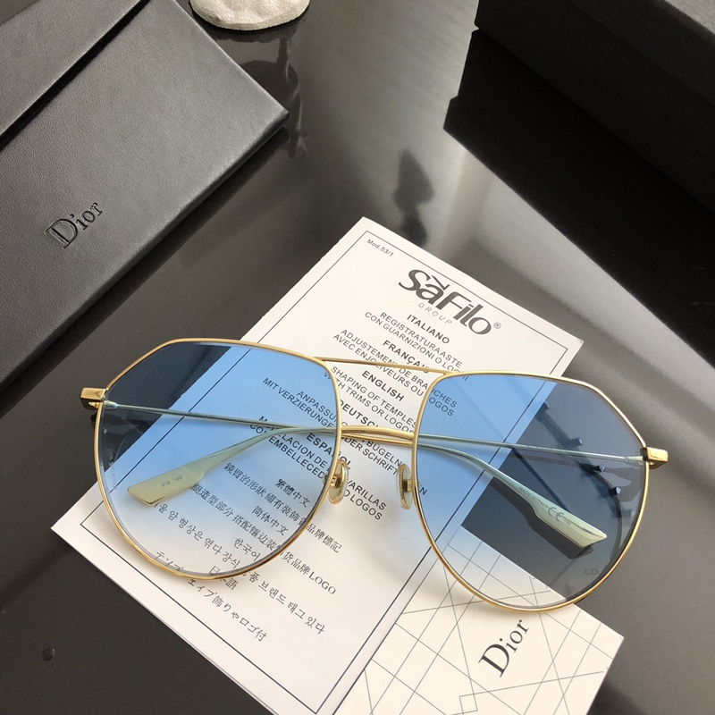 Dior Sunglasses AAAA-923