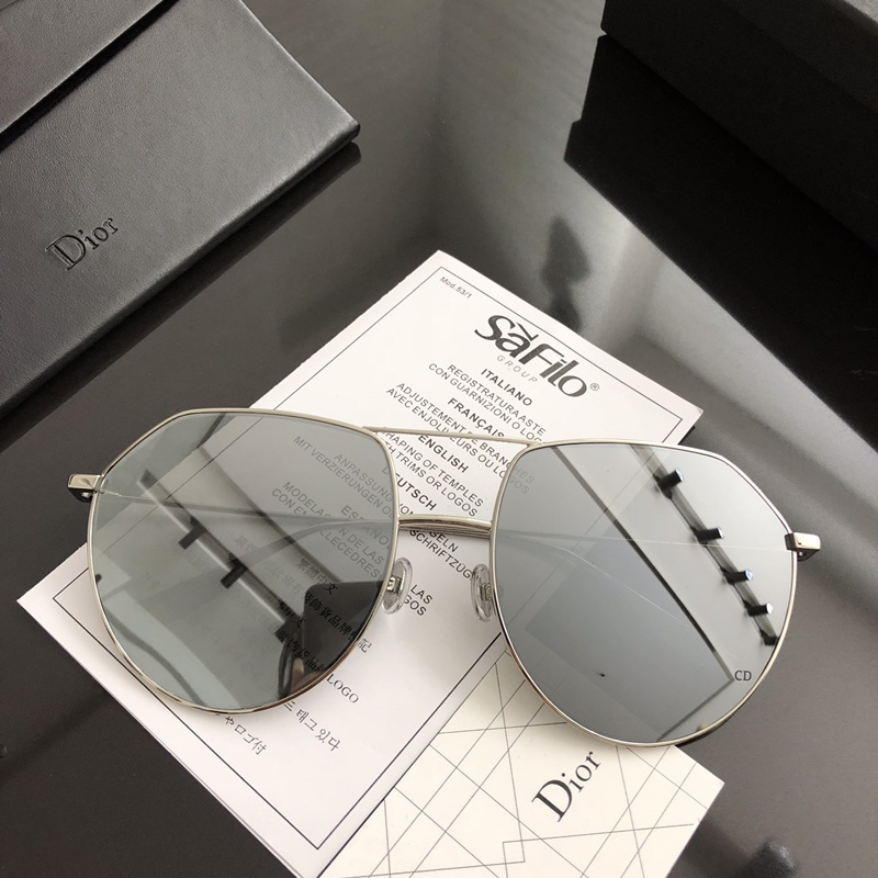 Dior Sunglasses AAAA-924