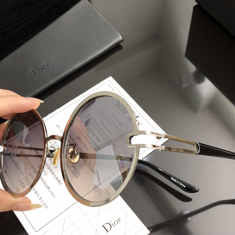 Dior Sunglasses AAAA-931