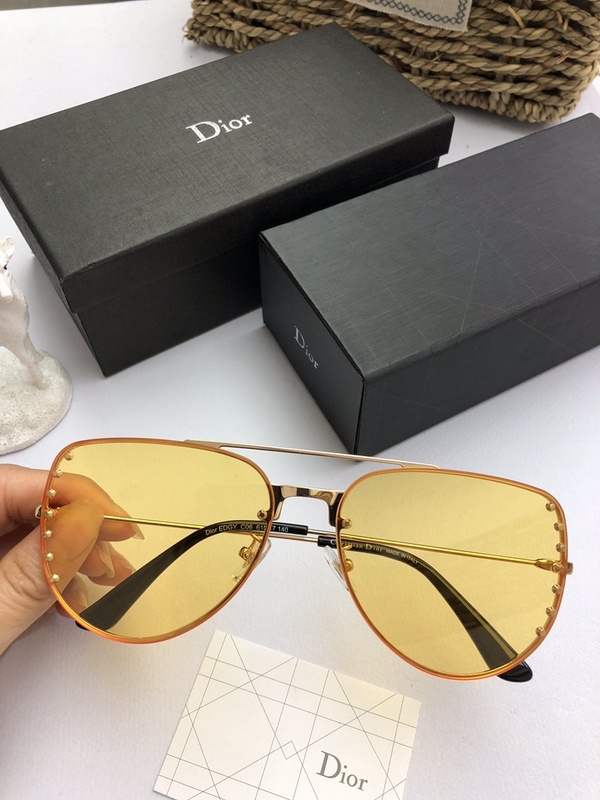 Dior Sunglasses AAAA-995