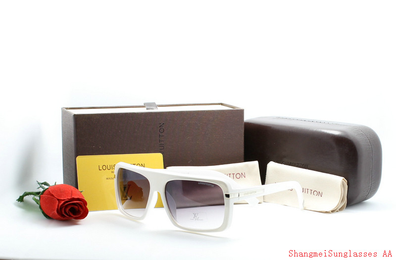 LV Sunglasses AAA-551
