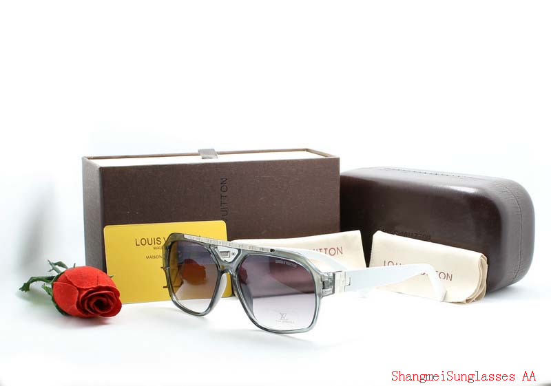 LV Sunglasses AAA-556