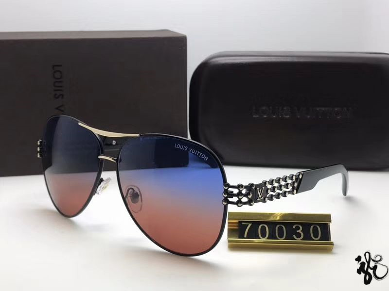 LV Sunglasses AAA-568