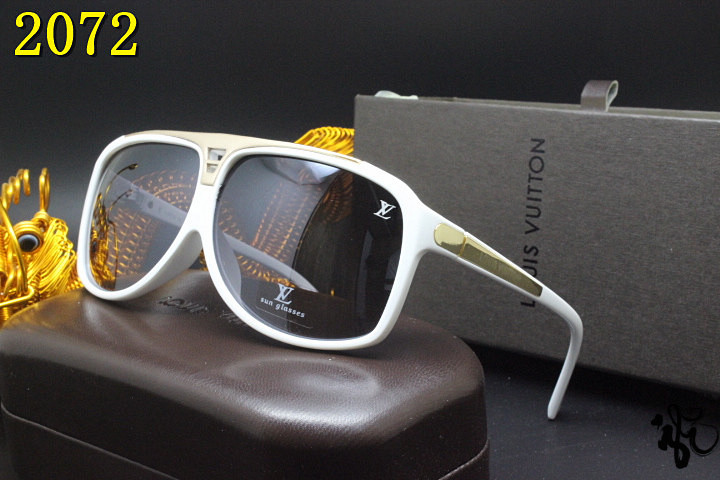 LV Sunglasses AAA-576