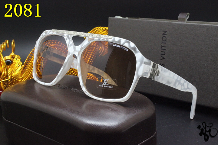 LV Sunglasses AAA-582