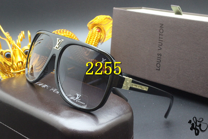 LV Sunglasses AAA-584