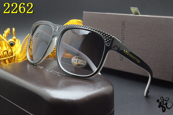 LV Sunglasses AAA-591