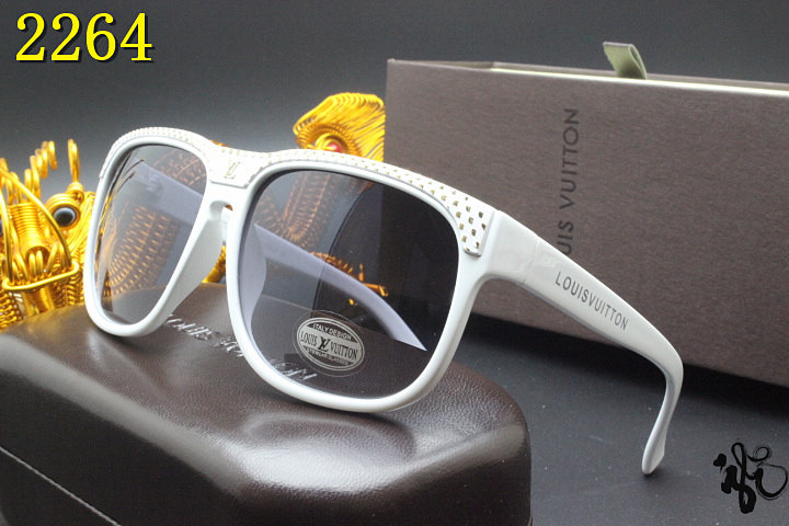 LV Sunglasses AAA-593