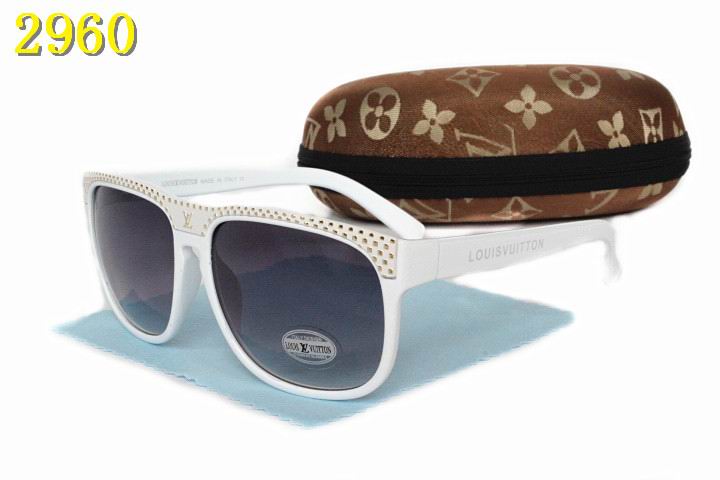 LV Sunglasses AAA-655