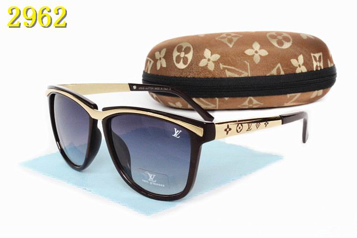 LV Sunglasses AAA-657