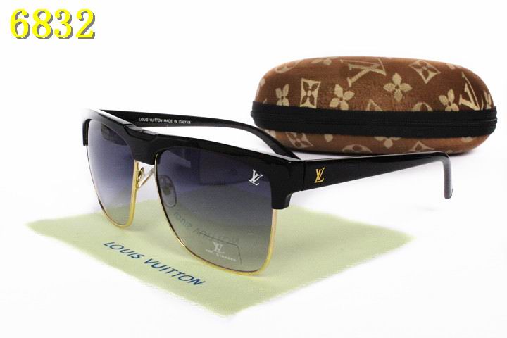 LV Sunglasses AAA-674