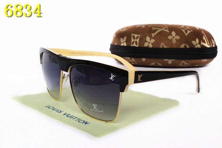 LV Sunglasses AAA-676
