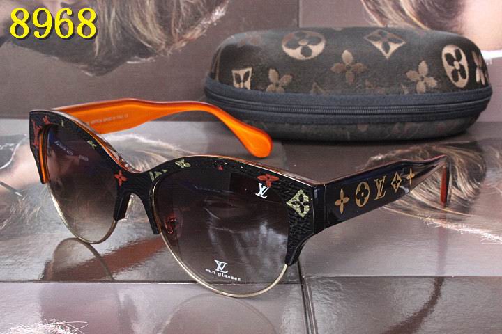LV Sunglasses AAA-686
