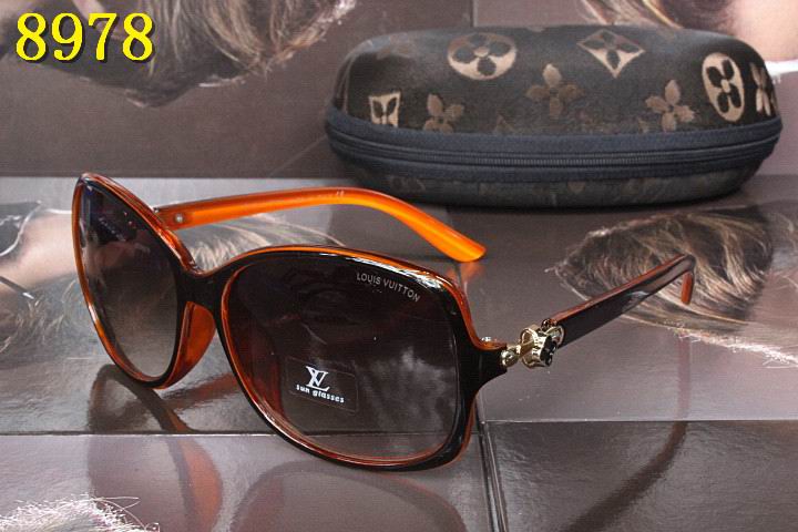 LV Sunglasses AAA-695
