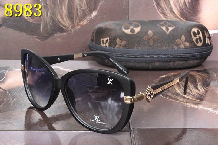 LV Sunglasses AAA-700