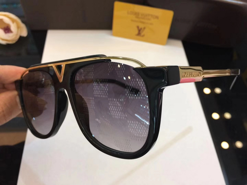 LV Sunglasses AAAA-015