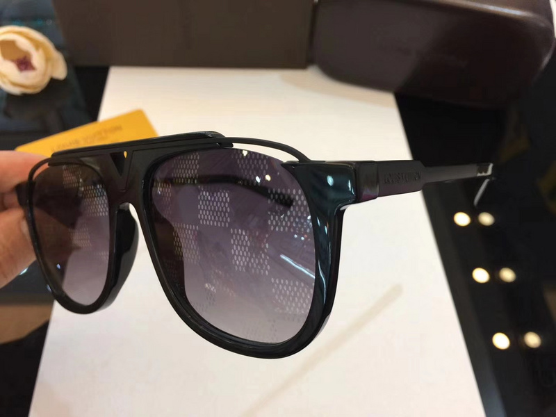 LV Sunglasses AAAA-017