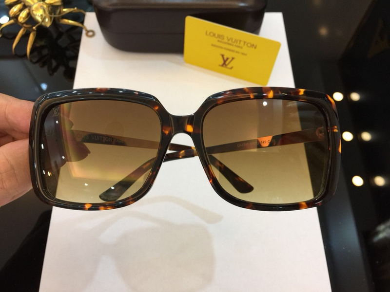 LV Sunglasses AAAA-024