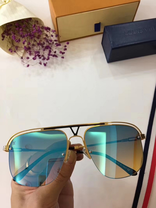 LV Sunglasses AAAA-200