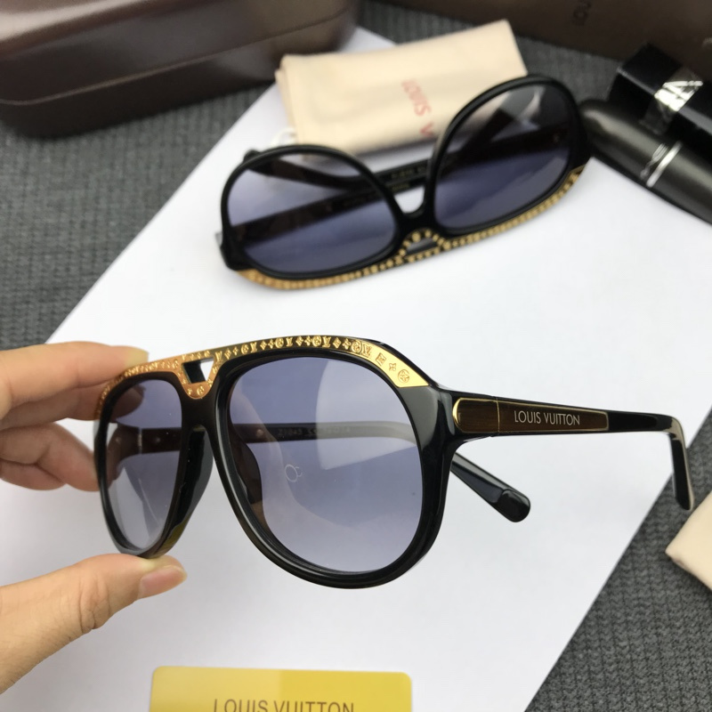 LV Sunglasses AAAA-261
