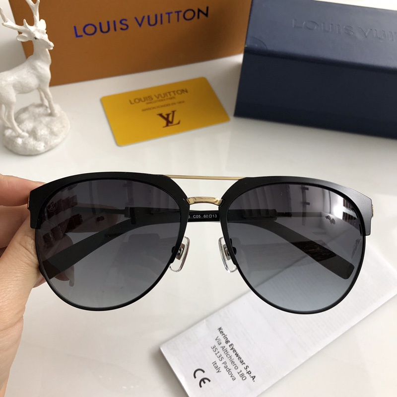 LV Sunglasses AAAA-422