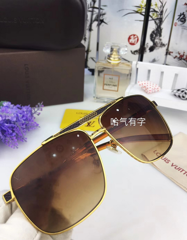 LV Sunglasses AAAA-562