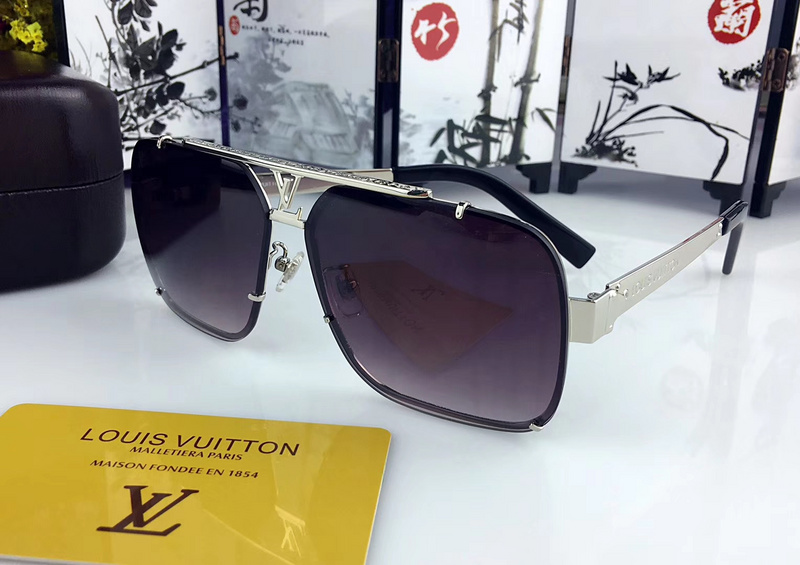 LV Sunglasses AAAA-620