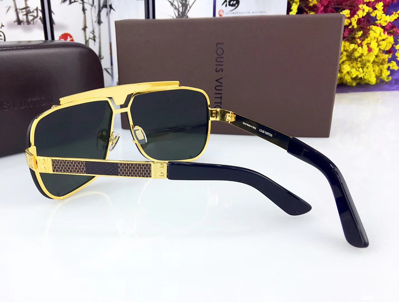 LV Sunglasses AAAA-634