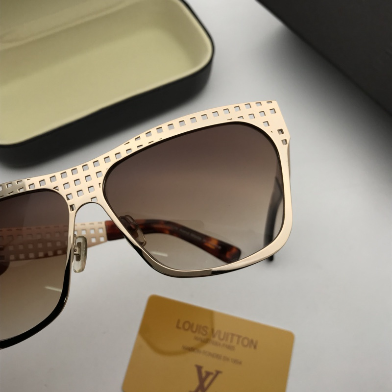 LV Sunglasses AAAA-648