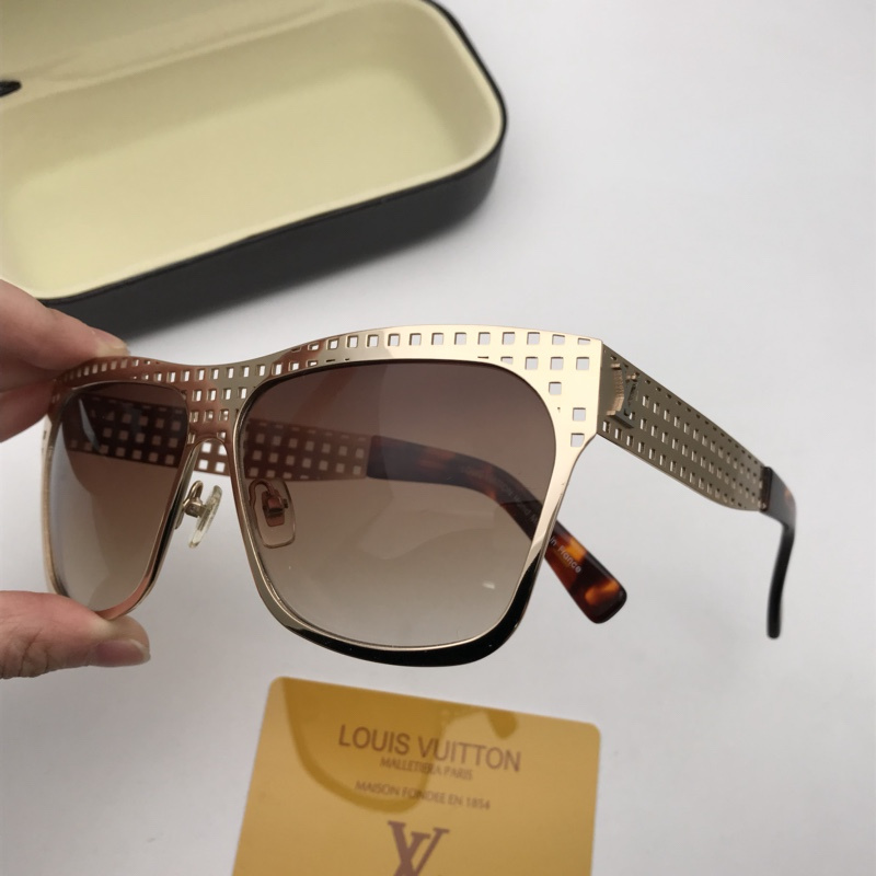 LV Sunglasses AAAA-649