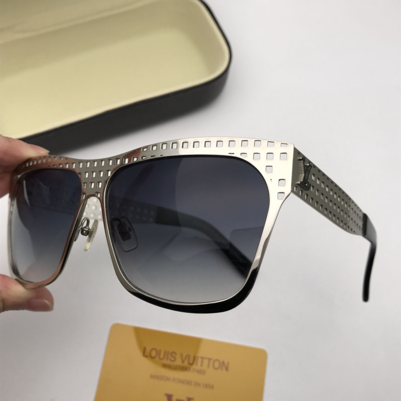 LV Sunglasses AAAA-650