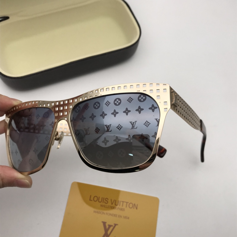 LV Sunglasses AAAA-653