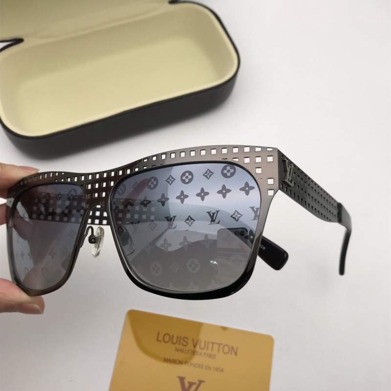LV Sunglasses AAAA-655