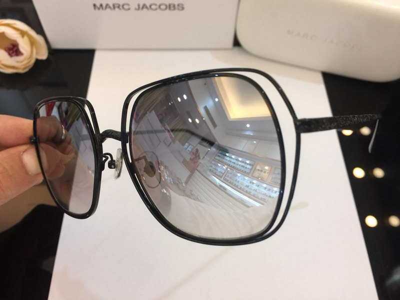 Marc Jacobs Sunglasses AAAA-026