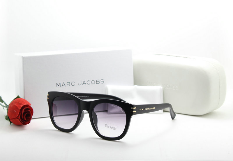 MarcJacobs Sunglasses AAA-069