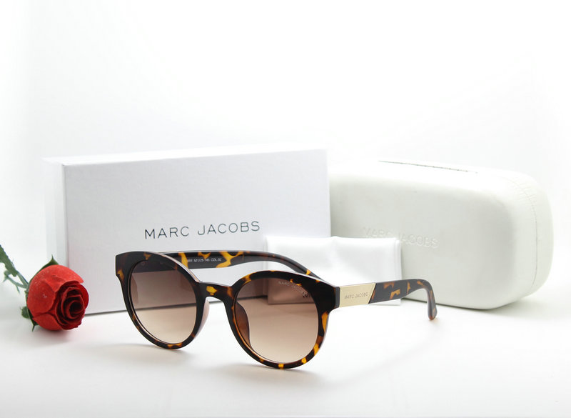 MarcJacobs Sunglasses AAA-075