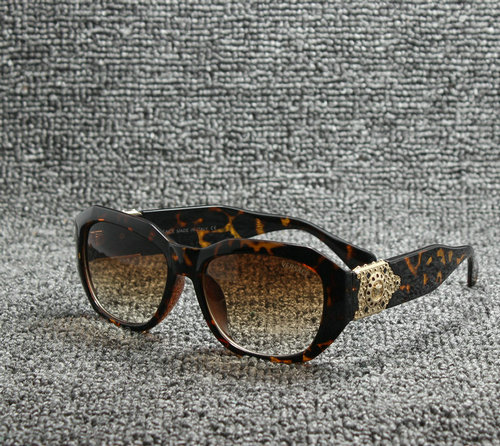 V Sunglasses AAA-310