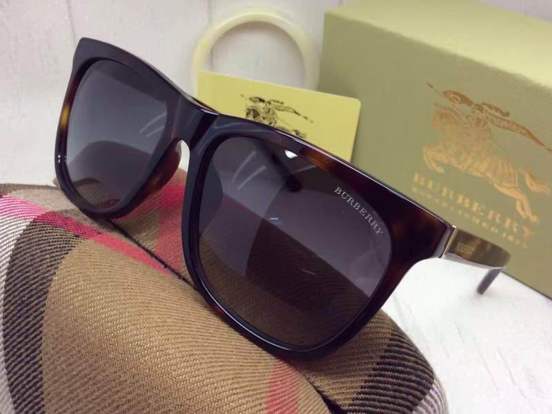 Burberry Sunglasses AAAA-328