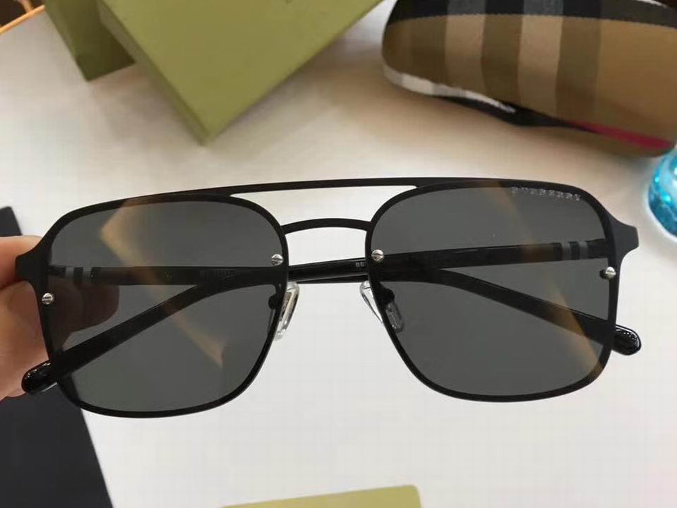 Burberry Sunglasses AAAA-335