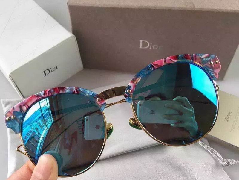 Dior Sunglasses AAAA-1457